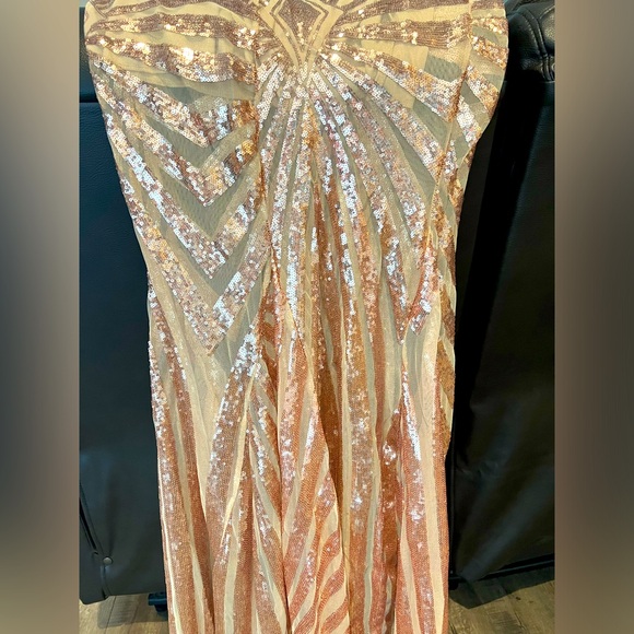 Gorgeous lightly worn gown with bias cut overlay. - Picture 7 of 8